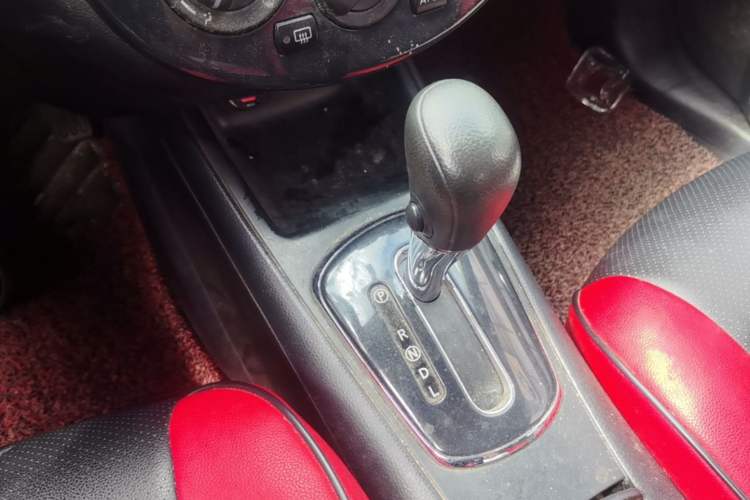 Used Nissan Tiida 2011 1.6L CVT Comfort Model
