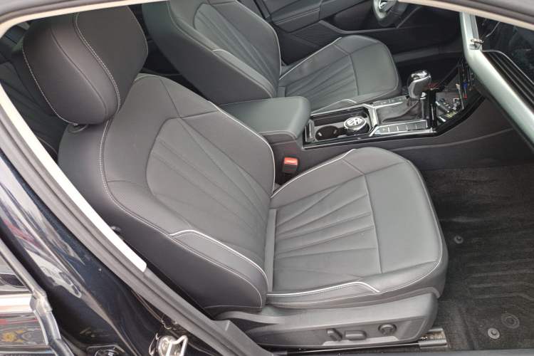 Used Volkswagen Passat 2024 380TSI Starry Dragon Edition