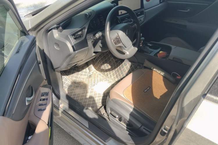 Used Lexus ES 2022 200 Excellence Edition