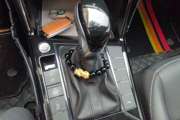 Used Volkswagen Passat 2024 380TSI Starry Elite Edition Gear Lever