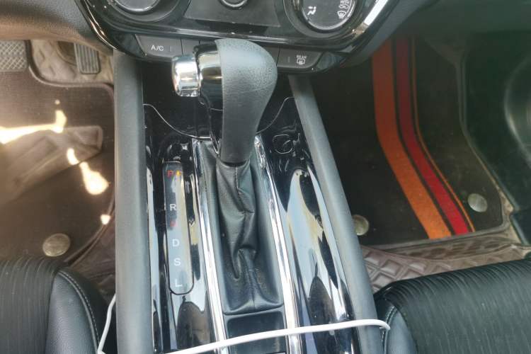 Used Honda Vezel 2022 1.5L CVT Phantom Night Pioneer Edition Gear Lever