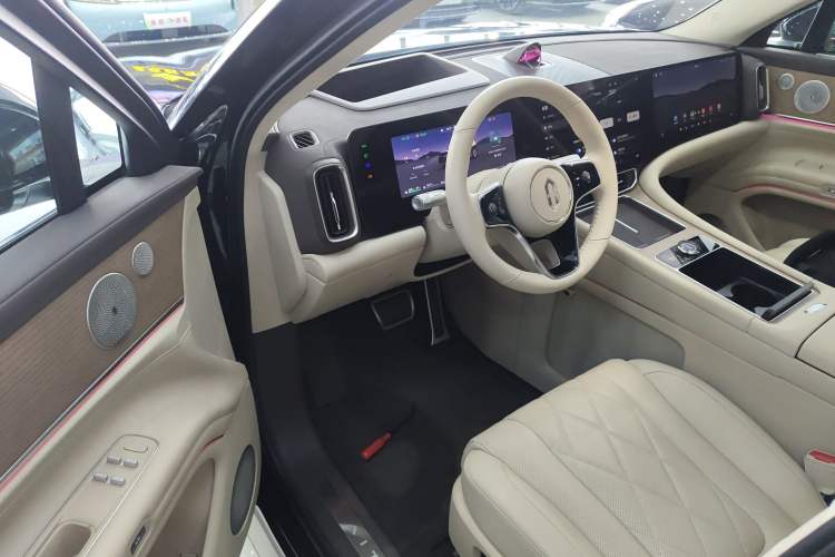 Used Hima AITO M9 2024 Range-Extended Ultra Version 42 kWh 6-Seater Model