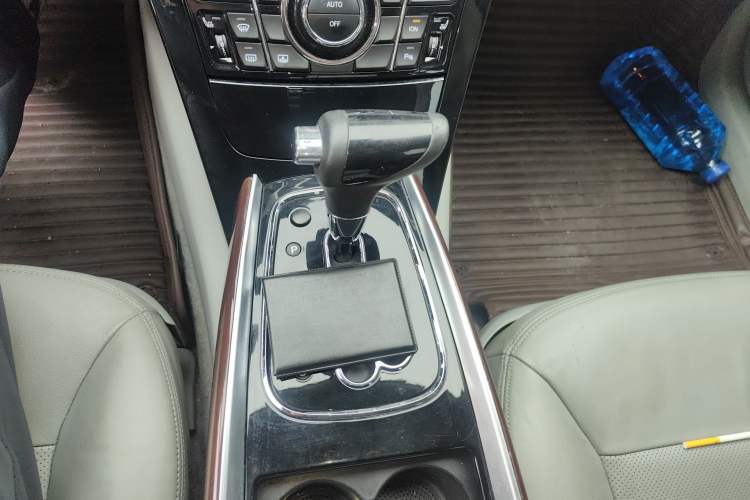 Used Hongqi H7 2013 2.0T Luxury Model
