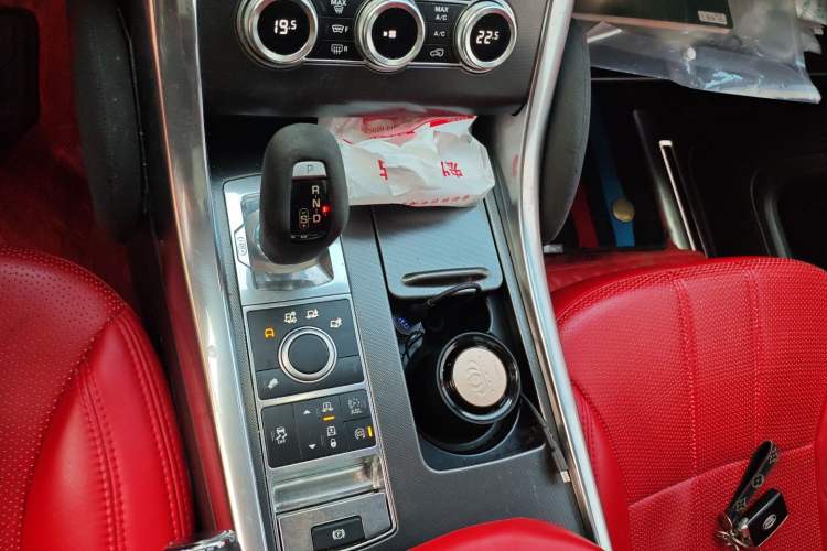 Used Land Rover Range Sport 2014 3.0 SC V6 HSE
