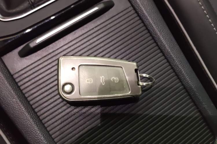 Used Volkswagen Sagitar 2023 300TSI DSG Excellence Edition Vehicle Key