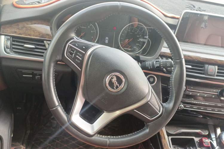 Used Hanteng X7 2016 1.5T Manual Luxury Version