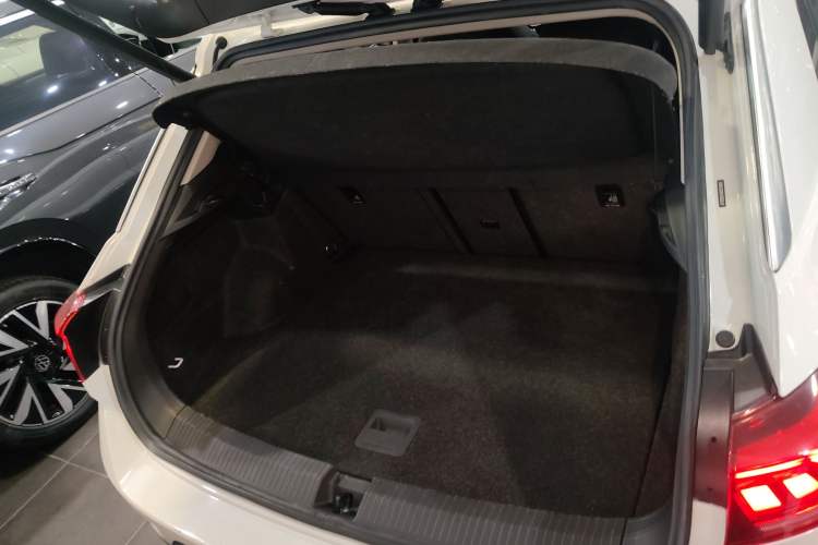 Used Volkswagen T-ROC 2020 280TSI DSG Two-Wheel Drive Comfort Version Trunk