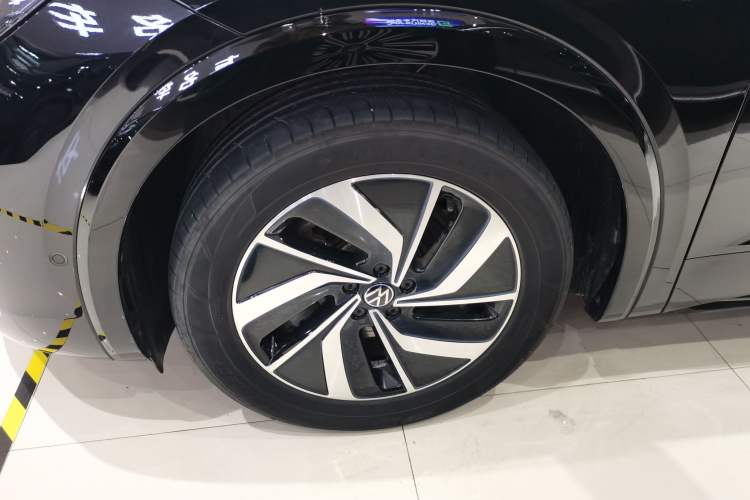 Used Volkswagen Viloran 2024 380TSI Luxury Edition