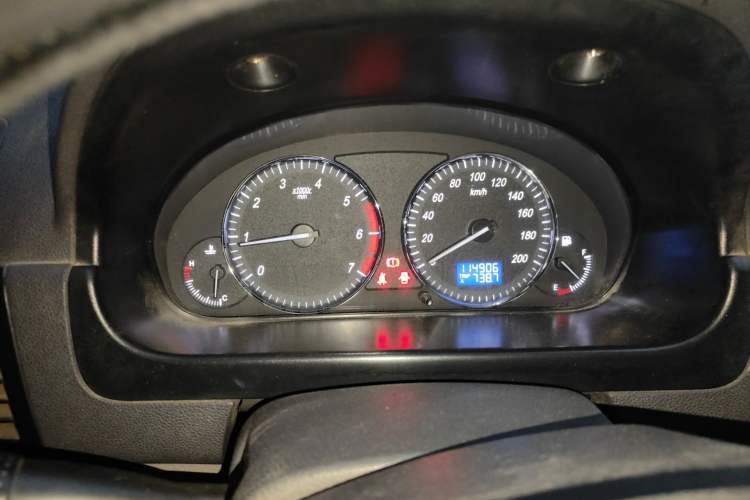 Used BAIC Weiwang M20 2014 1.5L practical type BJ415A Instrument Cluster