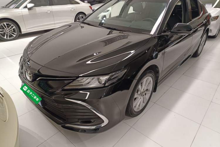 Used Toyota Camry 2023 2.0G Luxury Edition
