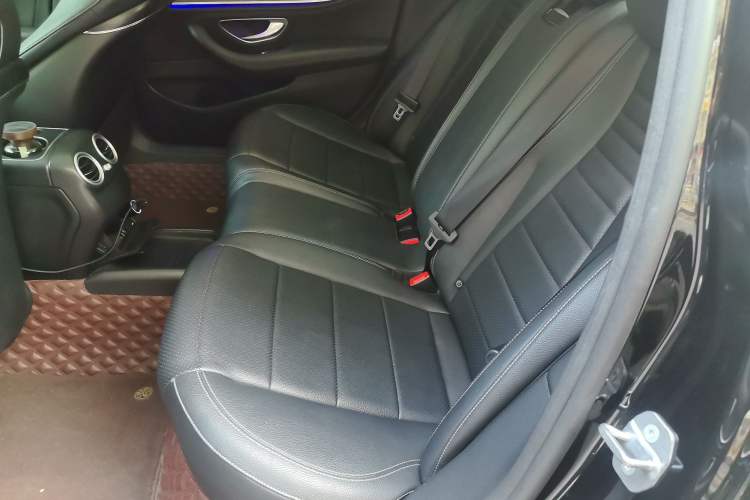 Used Mercedes-Benz E-Class 2019 E 300 L Sporty and Stylish Model
