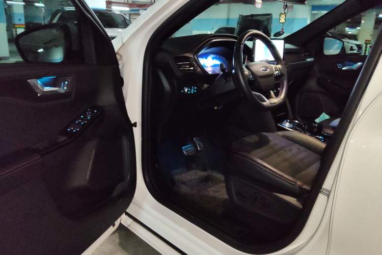 Used Ford Escape 2020 EcoBoost 245 Four-Wheel Drive ST-LINE Deluxe Edition
