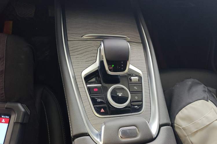 Used Chery Tiggo 8 PLUS 2024 Champion Edition 290TGDI DCT Passionate Version 5-Seater Gear Lever