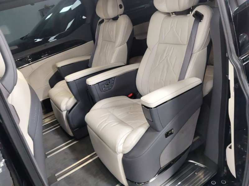 Used Zeekr 009 2024 7-Seater Walk-Through Version Four-Wheel Drive 108 kWh — 16