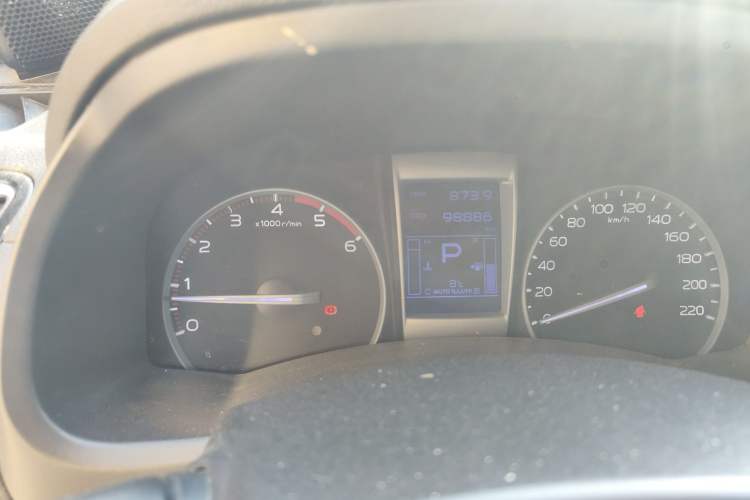 Used Isuzu D-MAX 2019 3.0T Four-Wheel Drive Automatic Ultra-Luxury Version 4JJ1-TC HI
