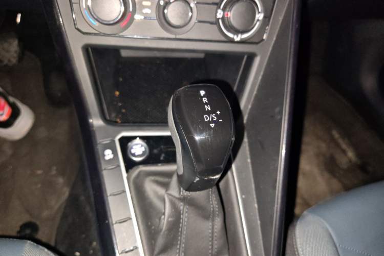 Used Volkswagen Lavida 2025 New Sharp 1.5L Outstanding New Vision Edition
