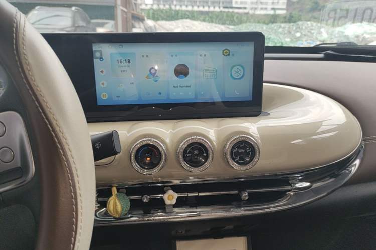 Used Wuling Bingo 2023 333 km Lingxi Connected Version
