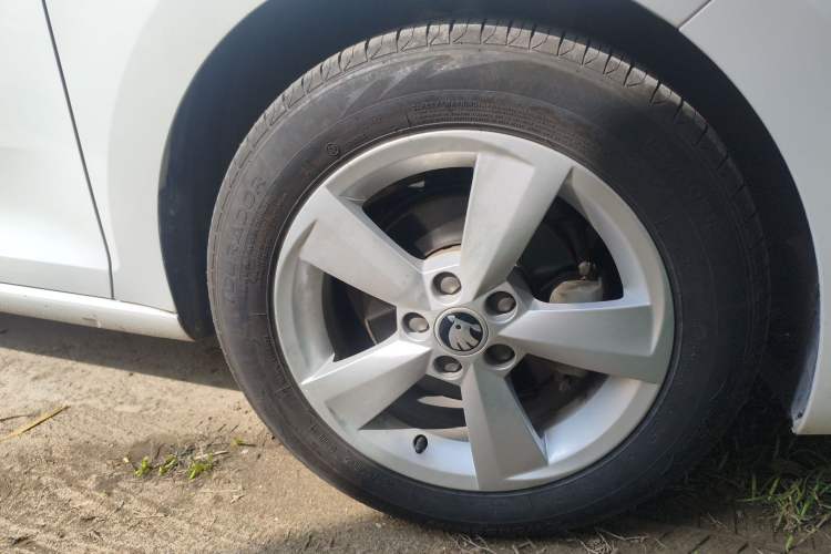 Used Skoda Rapid Spaceback 2018 1.6L Automatic Comfort Edition