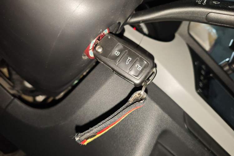 Used Skoda Fabia 2017 1.4L Automatic Car Enjoy Edition Vehicle Key