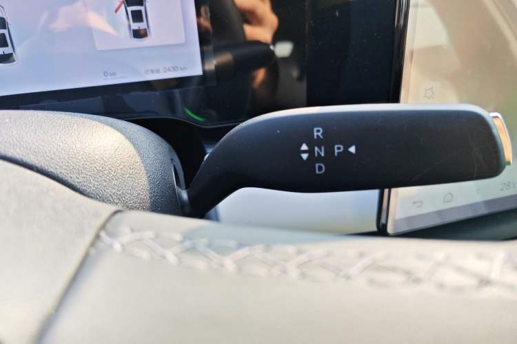 Used BYD Seal 06 New Energy 2025 EV 545KM Flagship Edition Gear Lever