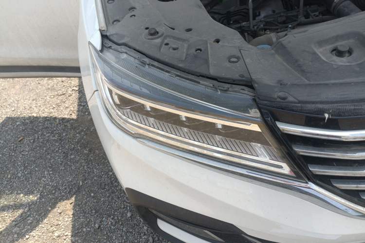 Used TRAUM SEEK 5 2018 1.5T Automatic Lingzhi Edition Right Front Headlight