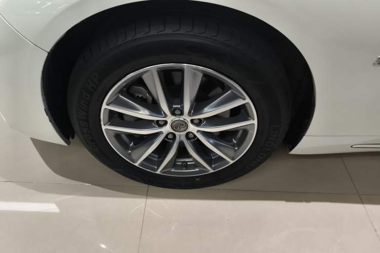 Used Infiniti Q50L 2022 2.0T Comfort Edition
