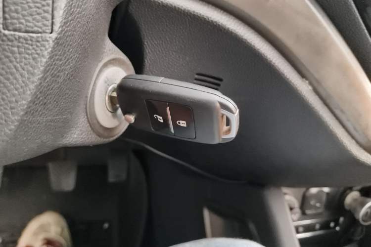 Used CHANGAN OSHAN CX70 2016 1.6L Manual Luxury Model
