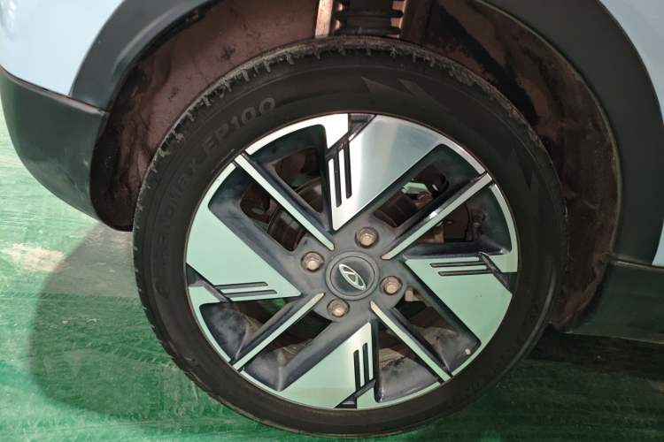 Used Chery New Energy Boundless Pro 2022 301km LingShou Edition Lithium Iron Phosphate
