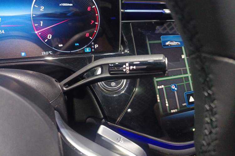 Used Mercedes-Benz E-Class 2025 E 300 L Luxury Model Gear Lever