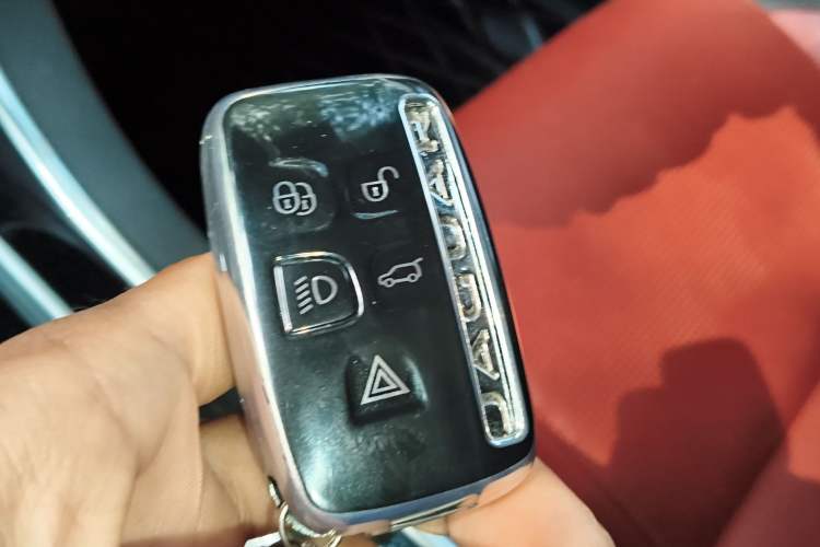 Used Jaguar XE 2018 2.0T 200 PS Two-Wheel-Drive R-Sport Sport Edition