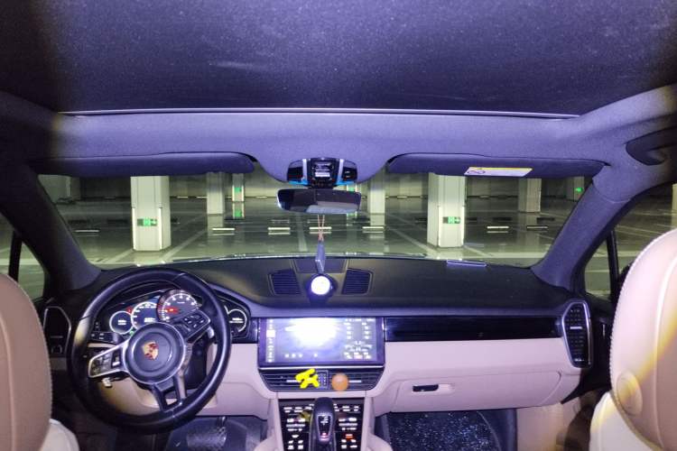 Used Porsche Cayenne 2018 Cayenne 3.0T Headliner