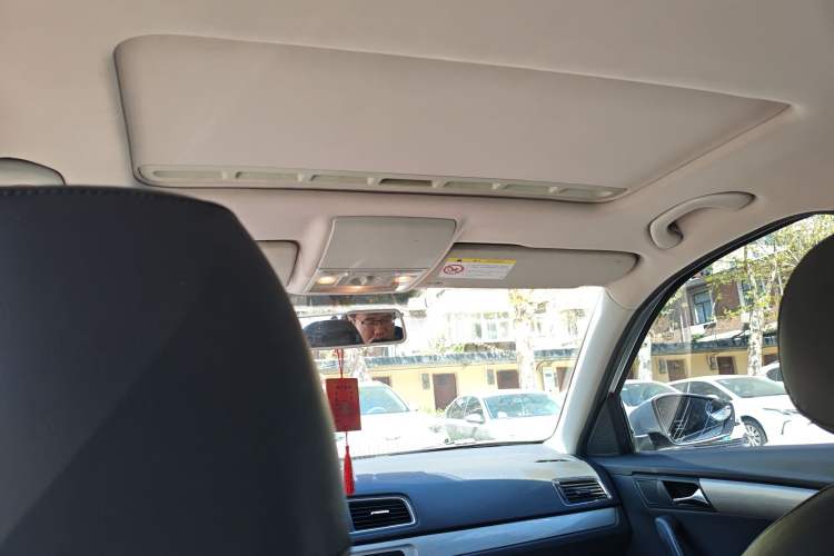 Used Volkswagen Lavida 2013 Revised Version 1.4 TSI DSG Comfort Edition Headliner