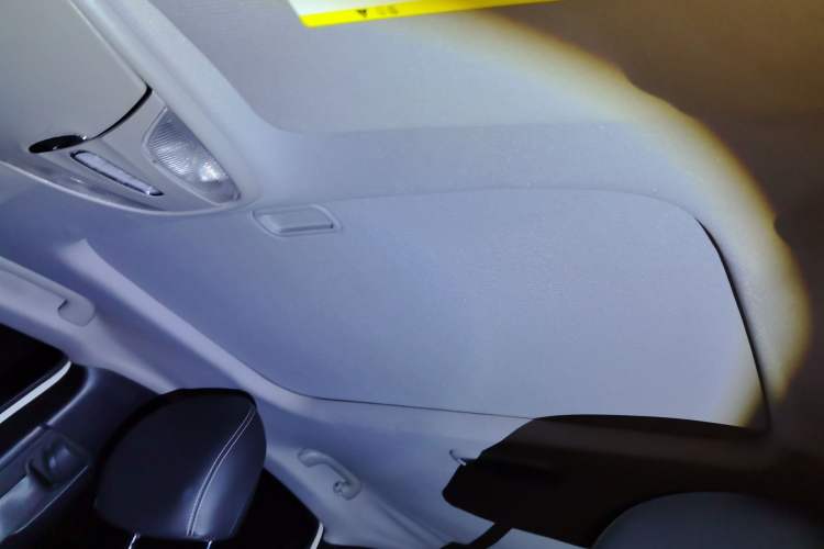 Used Fiat Ottimo 2014 1.4T Automatic Comfort Edition Headliner