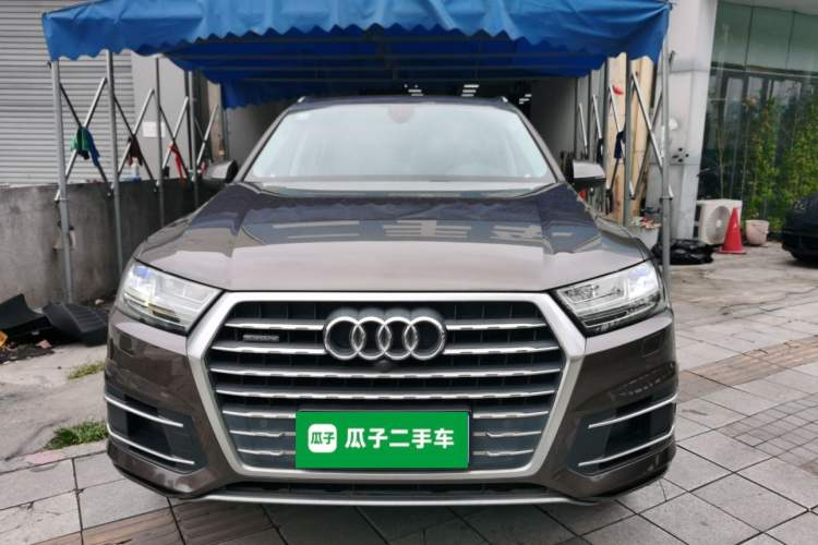 Used Audi Q7 2018 40 TFSI Comfort Model