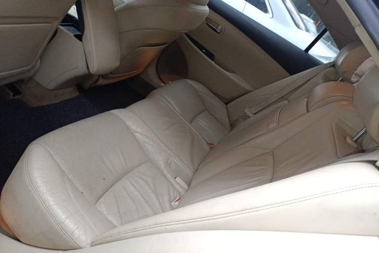 Used Lexus ES 2010 240 Elegant Edition
