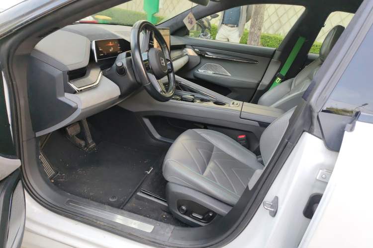 Used Zeekr 001 2023 WE Edition 100 kWh
