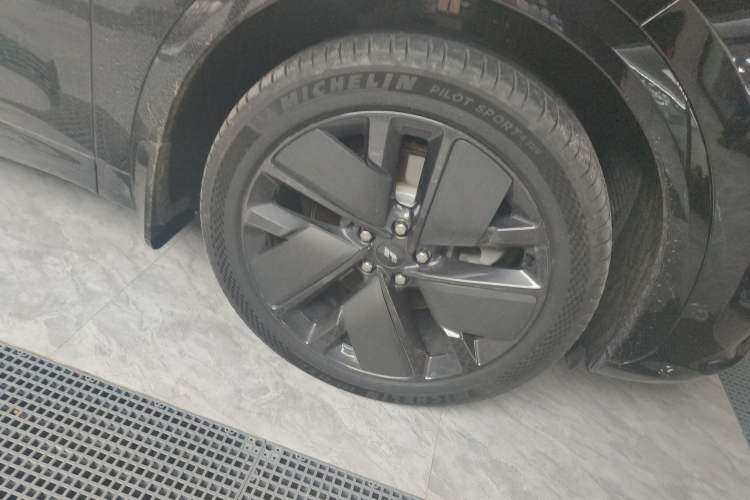 Used Li Auto L7 2025 Ultra Smart Refreshed Edition
