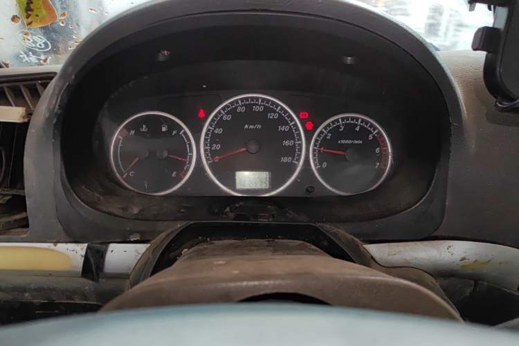 Used Foton Scenic 2014 2.5T Express Classic Long-Wheelbase Low-Roof Model 4J25TC
