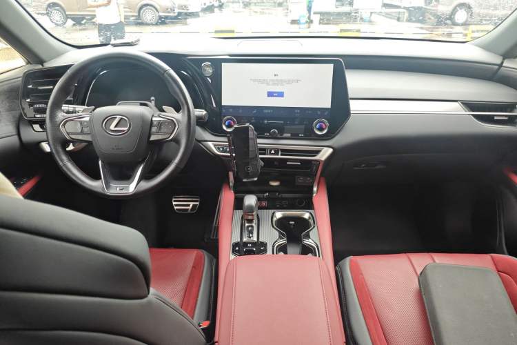 Used Lexus RX 2023 500h Four-Wheel Drive F SPORT Performance Center Console