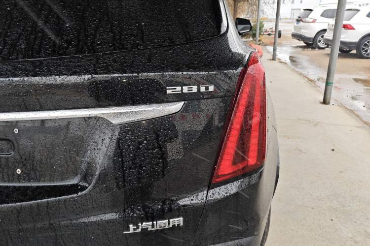 Used Cadillac XT5 2021 28T Luxury Model