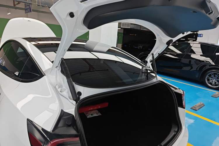 Used Tesla Model 3 2022 Rear-Wheel-Drive Version Trunk