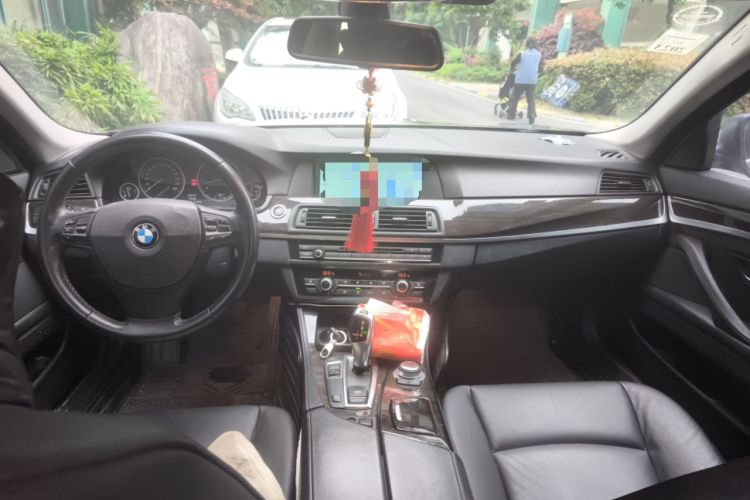 Used BMW 5 Series 2012 530Li Leading Model Center Console