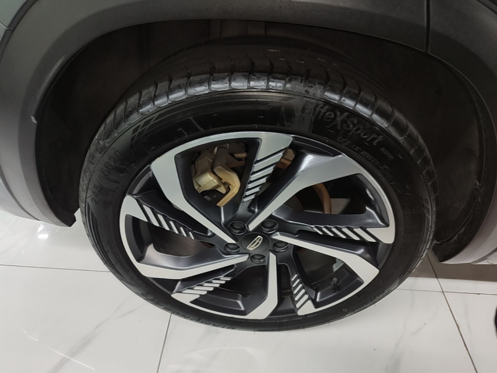 Geely Auto Monjaro L 2021 2.0TD DCT EVO Two-Wheel Drive Smart Luxury Version — снимка 11