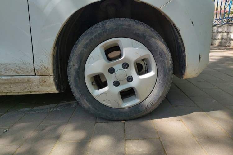 Used Roewe Clever 2021 302 km New Four-Seater Super-Efficient Version