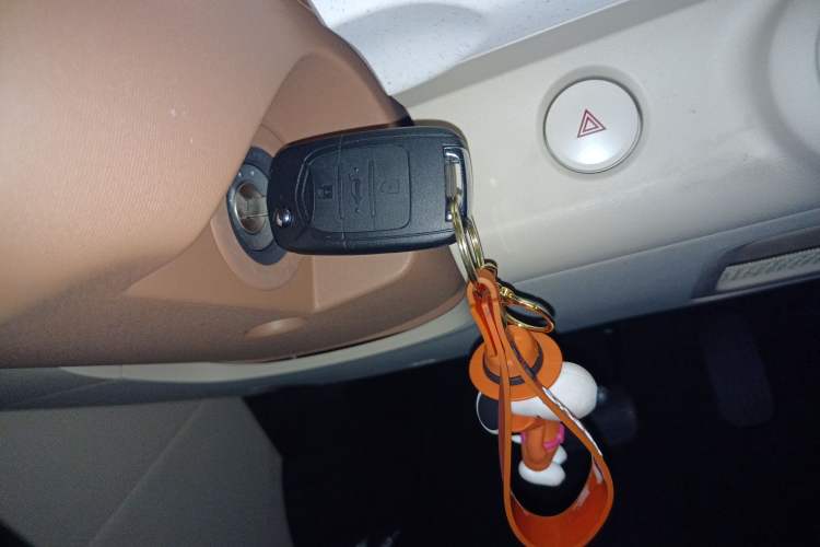 Used Wuling Hongguang MINIEV 2024 3rd Generation 215km Youth Edition Vehicle Key