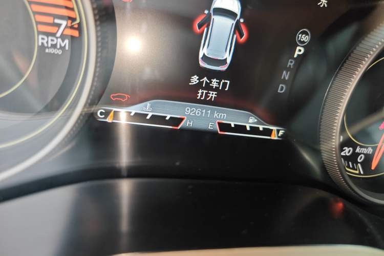 Used Jeep Cherokee 2016 2.0L Superior Edition
