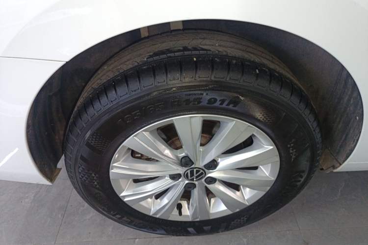 Used Volkswagen Lavida 2025 New Sharp 1.5L Outstanding New Edition Right Rear Wheel Hub