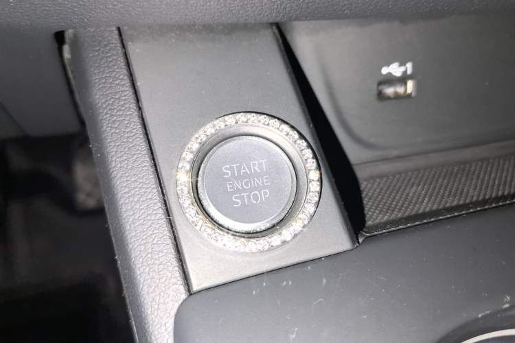 Used Audi A4L 2020 40 TFSI Fashion Dynamic Model Interior 1