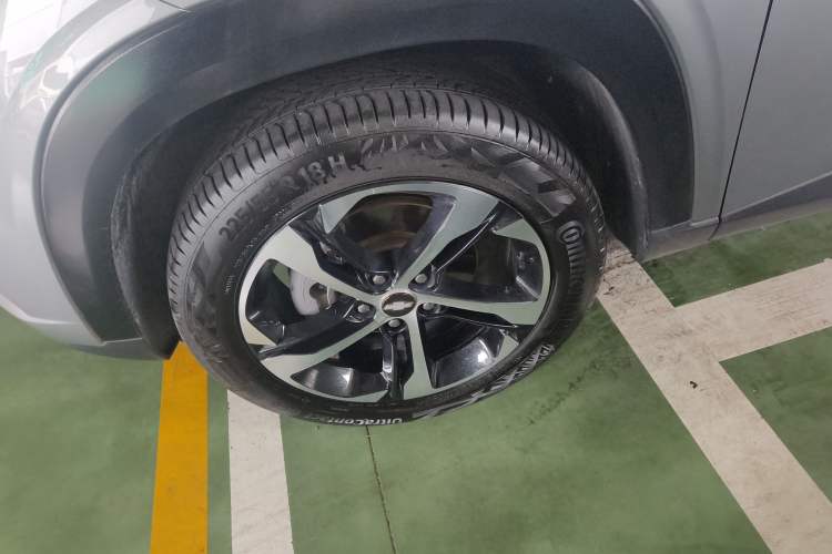 Used Chevrolet Seeker 2022 1.5T CVT RS Bee Wave Edition Left Front Wheel Hub