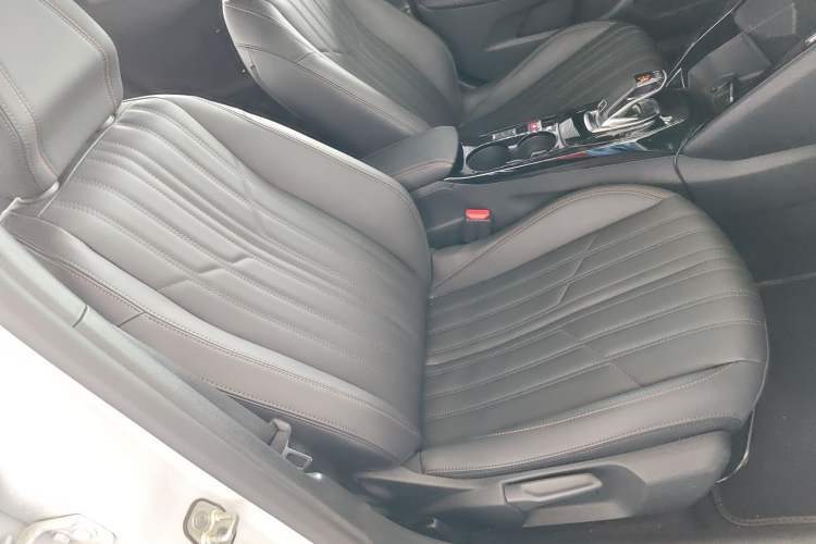 Used Peugeot 2008 2022 230THP THE ONE Right Front Seat